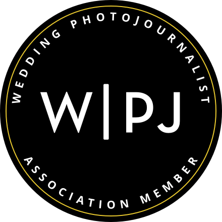 Logo de photographe faisant partie d'une des plus prestigieuse association de photographe de mariage spécialisé dans le photo-reportage
